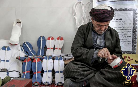 Distributing handmade kurdish klash shoes