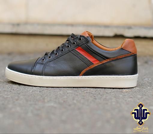 Exporting handmade leather sole shoes