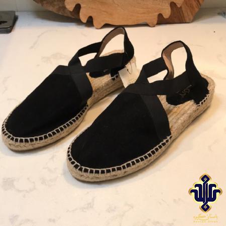 Obvious feature of kurdish espadrilles