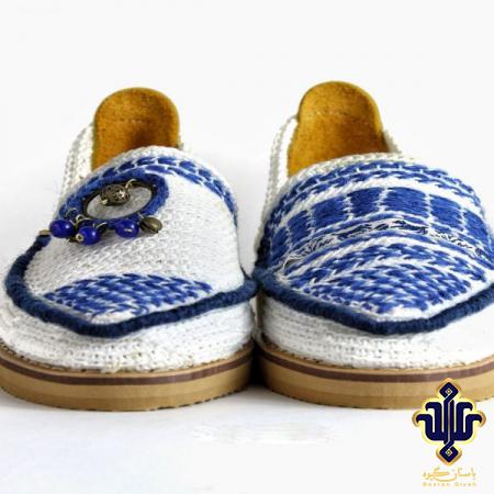 Obvious feature of handmade giveh