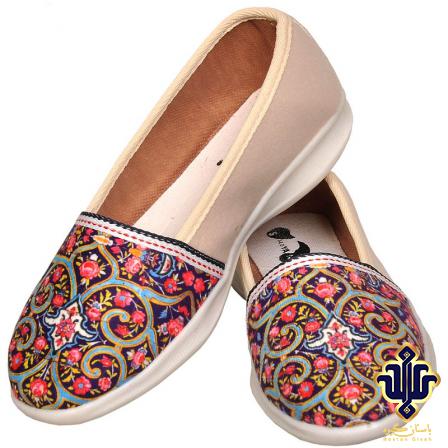 Positive features of foam sole traditional shoes