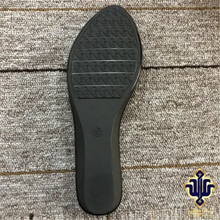 Obvious feature of handmade pu sole givah